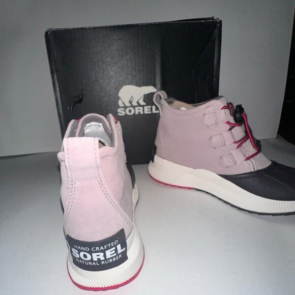 Sorel out n about kids boots - Picture 4 of 6